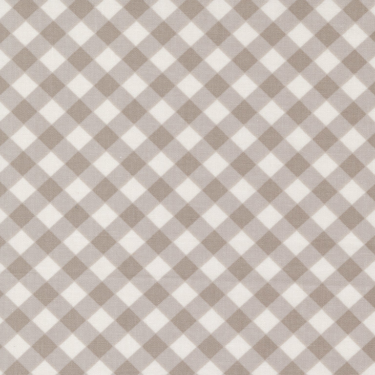 The Shores Fat Quarter