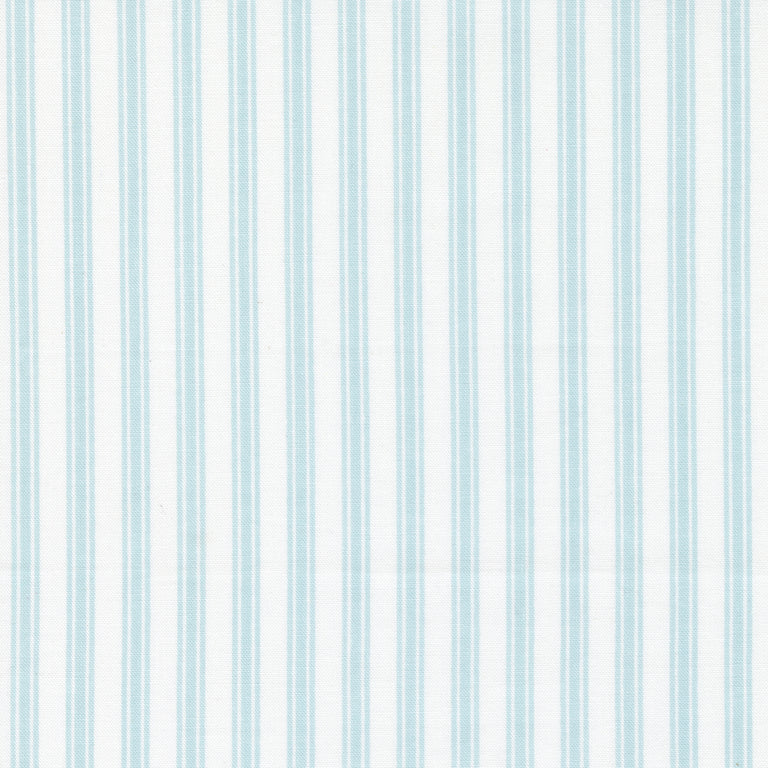 The Shores Fat Quarter